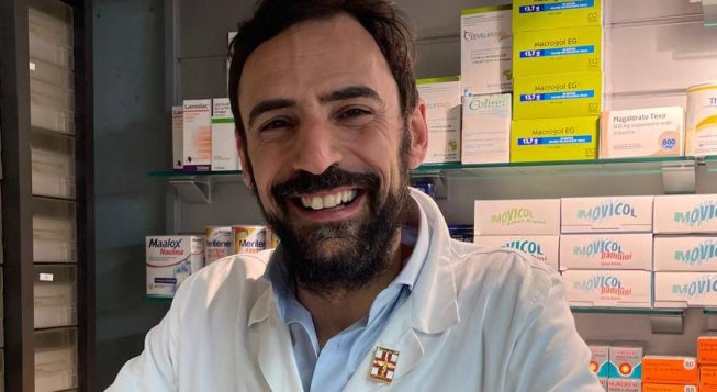 Il dottor Giacomo Pisano, farmacista social