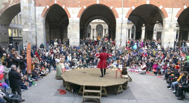 Le Mille e una Piazza: il Mercato dei Saltimbanchi