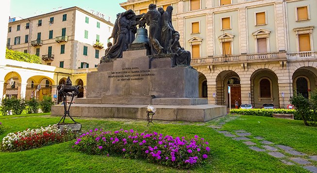 Monumento ai caduti di Luigi Venzano