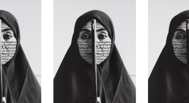 Shirin Neshat, Rebellious Silence, dalla serie Women of Allah, 1994 © Shirin Neshat, courtesy l’artista e Gladstone Gallery