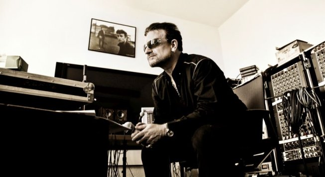 Julian Lennon, Someone To Look Up To, France, 2010