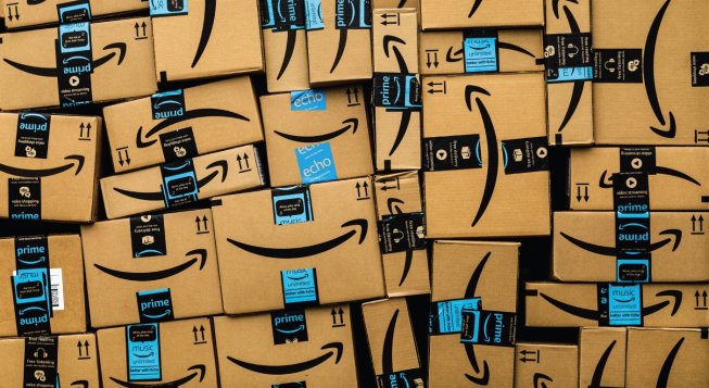 ©Facebook.com/Amazon