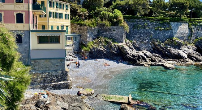 ©Facebook.com/visitgenoa - Spiaggia di Capolungo