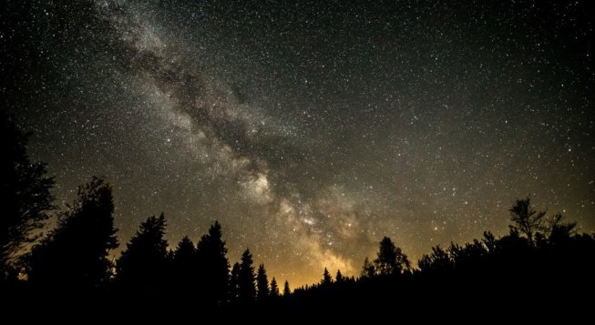 Braunlage Starry sky with the Milky Way over the Sankt Andreasberg observatory©Sternwarte St. Andreasberg e. V.