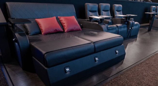 Uci Cinemas Fiumara: nelle sale di Genova i film si vedono a letto o in poltrone reclinabili. Le novità