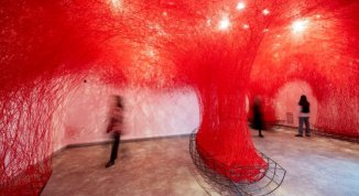 The Soul Trembles: Chiharu Shiota in mostra al MAO