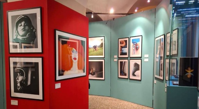 Allestimento della mostra Art Kane, Visionary a Palazzo della Meridiana