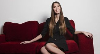 Innamorarsi di Anna Karenina il sabato sera, di e con Guendalina Middei