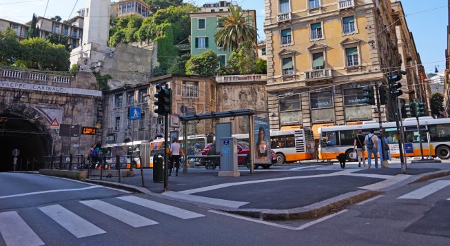 Piazza Portello ©Tiia Monto - Wikipedia commons