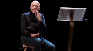 Antenati: Marco Paolini in scena al Teatro della Concordia