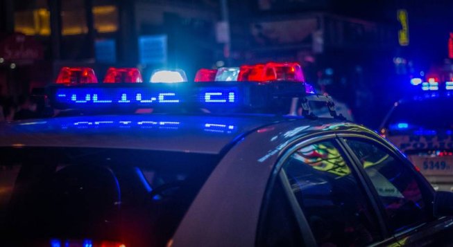 Macchina della polizia © Michael Förtsch/unsplash.com