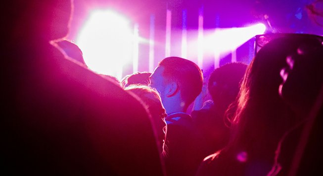 Discoteca © Unsplash / Rogelio Gonzalez