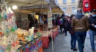 Fiera di San Carlino a Voltri 2025 con mercatini e castagnata