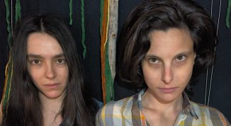 Tutte le famiglie felici al Tiqu, spettacolo sulla violenza patriarcale