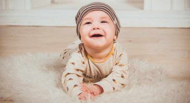 A Torino arriva il nuovo Kit bebè 2025: pacco dono gratuito per le famiglie con neonati