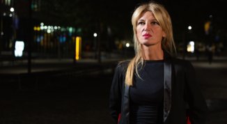 Dalle profonde ferite usciranno farfalle libere, performance di teatro urbano + The Rape (Lo Stupro), monologo di Franca Rame con Gilberta Crispino