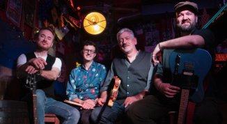 Gnola & The Goosebumps Brothers in concerto