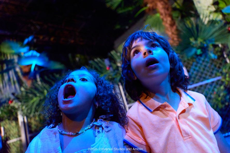 Jurassic World: The Experience
