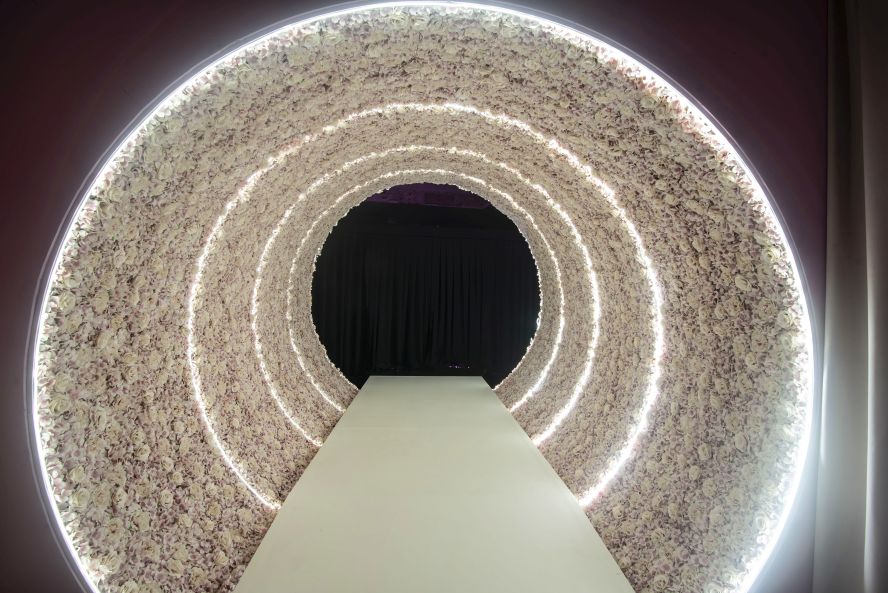 Love: the immersive experience