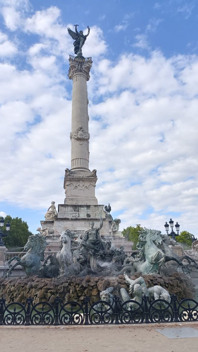 Fontana dei Girondini