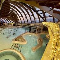 Acquaworld Christmas Village, relax e divertimento tra alberi di Natale e 10 chilometri di luminarie a filo d'acqua