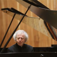 Building Bridges: András Schiff in concerto