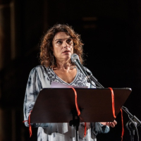 Laura Marinoni in La Bibbia che non ti aspetti: la regina di Saba