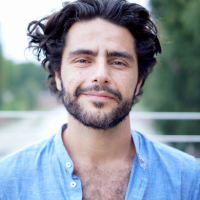 'Giulio Cesare' al Teatro Mattarello: riflessioni su potere e democrazia