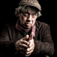 Paolo Rossi reinventa i classici: spettacolo al Cineteatro Valentino di Castellaneta