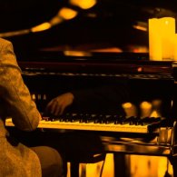 Candlelight: Tributo a Lucio Dalla e cantautori italiani, concerto a lume di candela