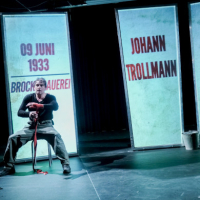 'Via da Lì': la storia di Trollmann in scena al Teatro Di Loreto di Bergamo