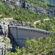 Visita breve al coronamento della diga del Vajont