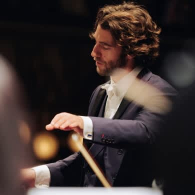 Filarmonica della Scala in concerto, dirige Lorenzo Viotti