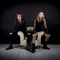 Rimetti a posto la stanza, di e con Tiziana Foschi e Nina Fucci