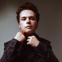 Vsevolod Zavidov in concerto - Serie Zaffiro