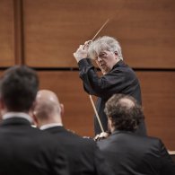 Orchestra Sinfonica di Milano in concerto, dirige Claus Peter Flor