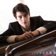 Orchestra Sinfonica di Milano in concerto con Tom Borrow, dirige Claus Peter Flor