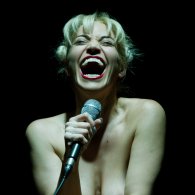 La merda, con Silvia Gallerano - Follow The Monday