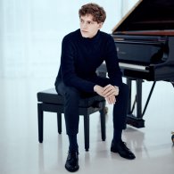 World (of) Dance: Jan Lisiecki in concerto