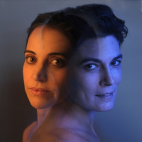 Valeria Solarino e Silvia Gallerano in Guarda le luci, amore mio