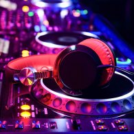 Debì Tirar Más Foto: after party ufficiale dei concerti di Bad Bunny, con Dj Orma