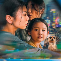 LA MIA FAMIGLIA A TAIPEI (LEFT-HANDED GIRL)