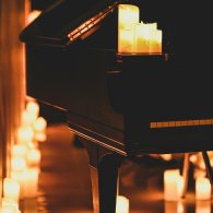 Cesare Cremonini Candle Night Tribute, concerto a lume di candela