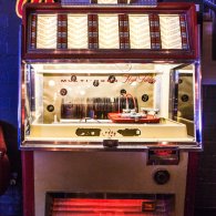 Paul e Josh: Play Stop Canta Tutti nel Jukebox Itinerante