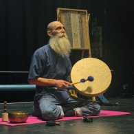 Batman non vola, spettacolo con Andrea Loreni al Cirque Lili