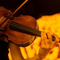 Candlelight Open Air: Queen vs Abba, concerto a lume di candela
