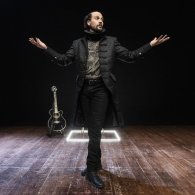 Shakespearology, one-man-show con Woody Neri
