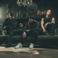 Catch Your Breath in concerto - Not Broken Enough Euro/Uk Tour