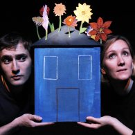 Sopra i tetti... profumo di fiori, spettacolo per bambini con Ilaria Ferro e Marco Iacuzio