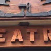 Pugni chiusi, spettacolo teatrale